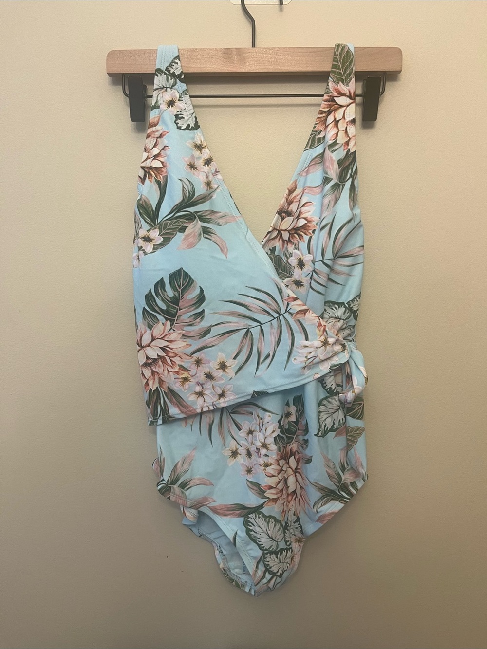NWT Kona Sol Tropical Floral Print Wrap One Piece Swimsuit Women's Large